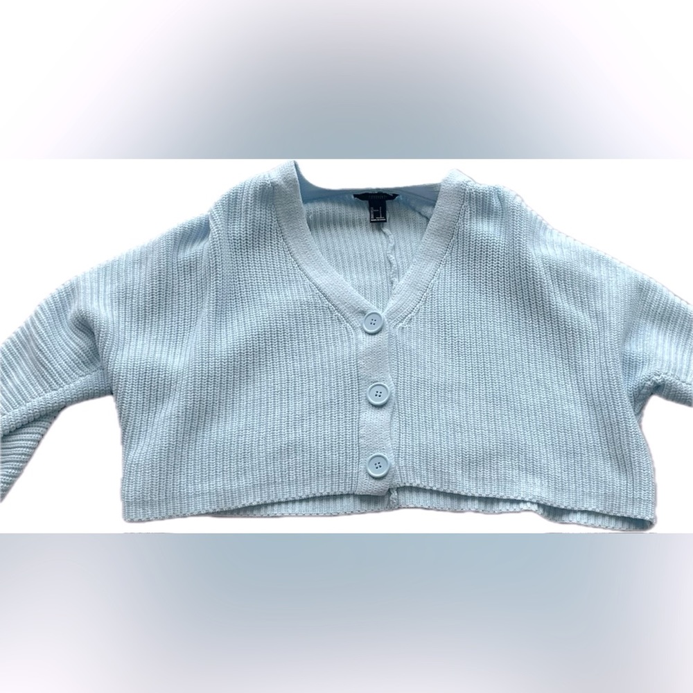 Forever 21 Light blue cropped button up cardigan size small